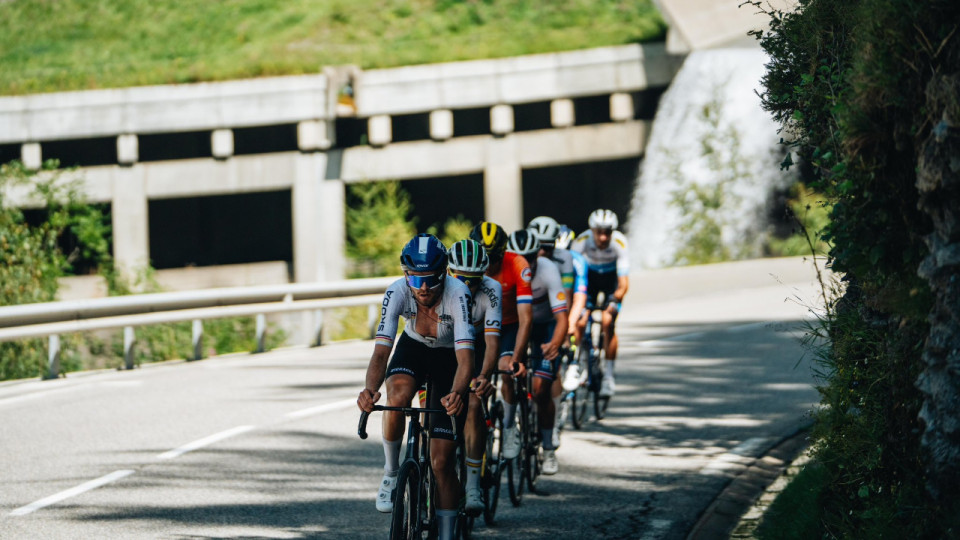 Où passe le Tour de l'avenir près de Lyon ce dimanche ?