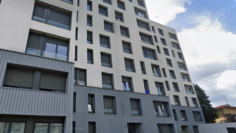 Villeurbanne : un appartement pris pour cible, six impacts de balles retrouvés sur la porte