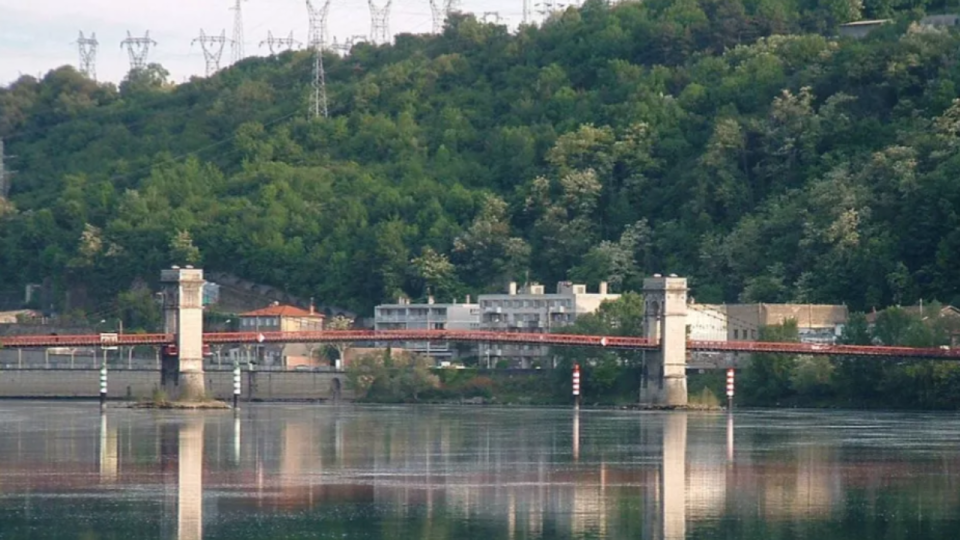 Près de Lyon : la réouverture du pont de Chasse-sur-Rhône reportée après de nouveaux diagnostics