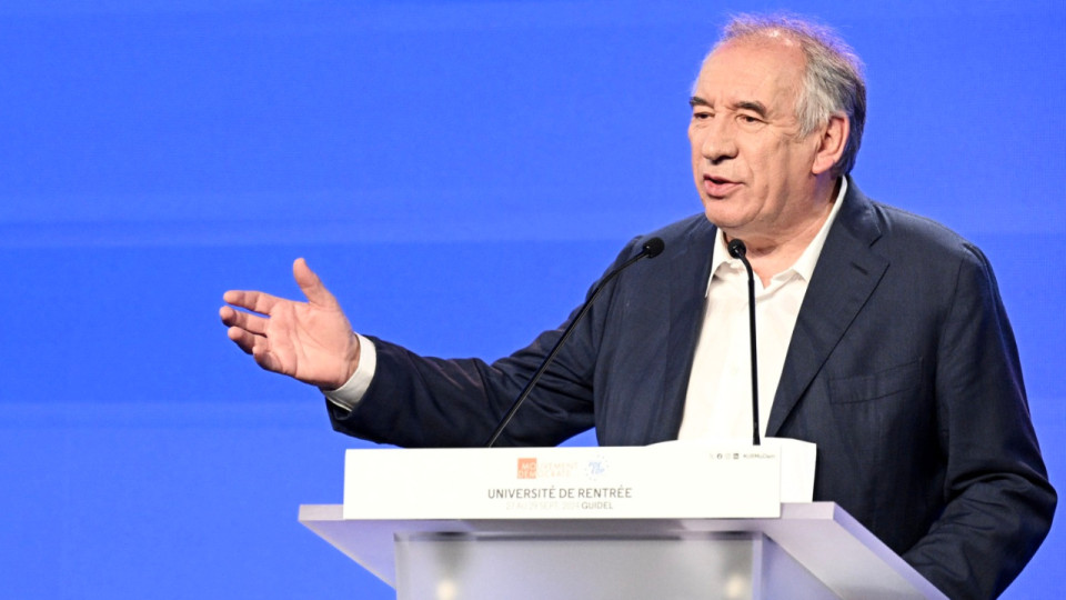 Vote de confiance : les députés rhodaniens de gauche et d'extrême-droite réclament la tête de François Bayrou