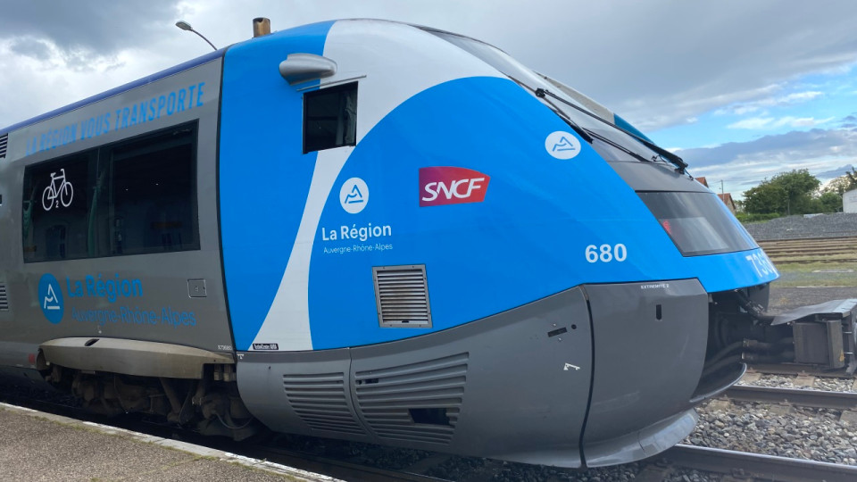 Perturbations sur la ligne TER Saint-Etienne-Lyon : la Région exige "un retour à la normale"