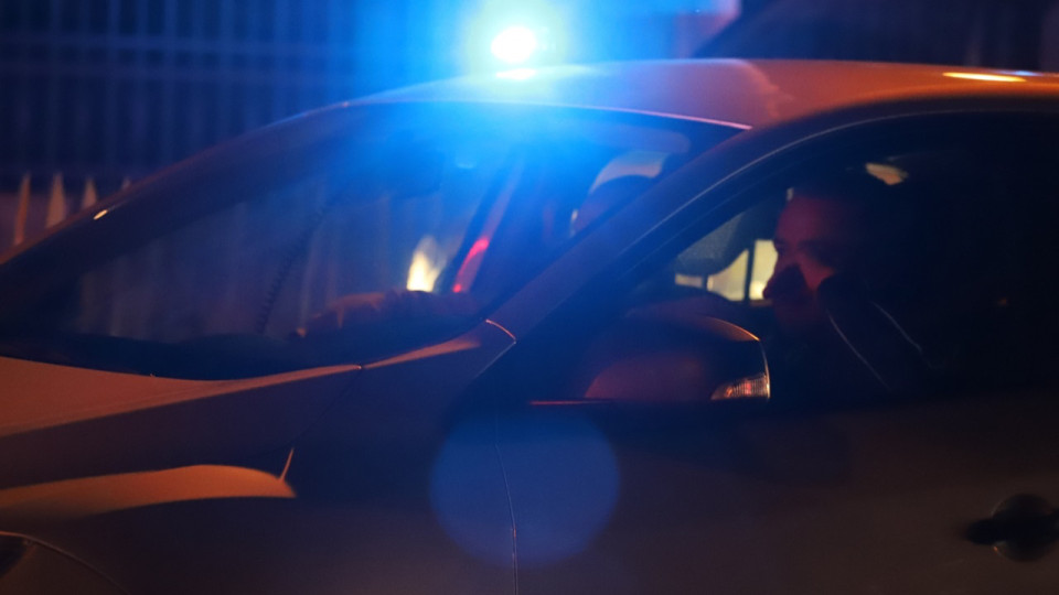 Course-poursuite à Lyon : une voiture finit dans la façade d’une pizzeria