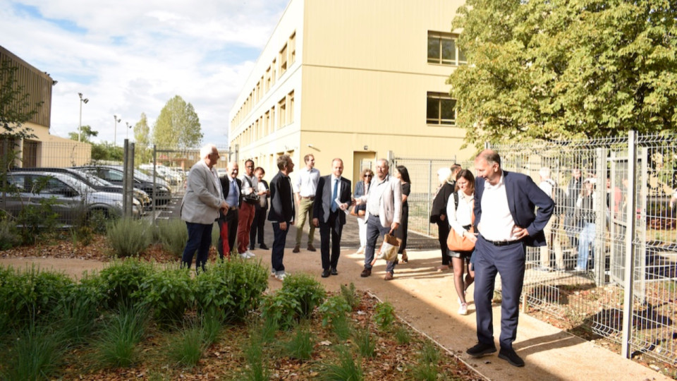 Après des années de polémiques, le collège Katia Krafft ouvre enfin ses portes à Vénissieux/Saint-Fons