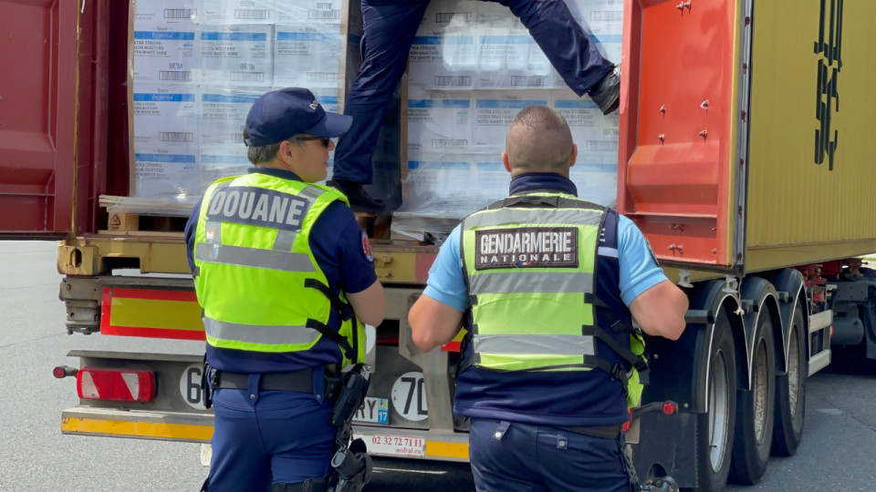 Près de 800 kilos de cannabis interceptés près de Lyon : deux Vaudais écroués