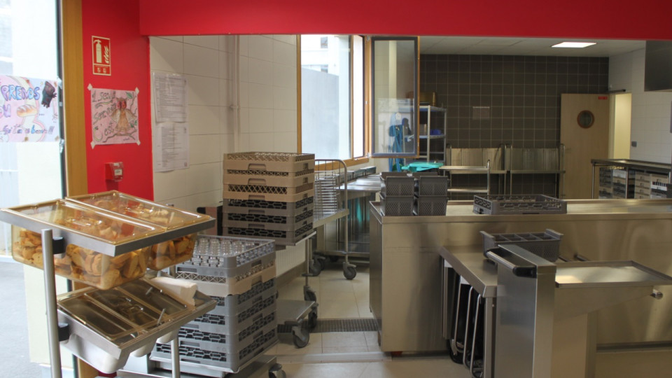 Près de Lyon : possible intoxication alimentaire à la cantine d'un collège, sept ados pris en charge