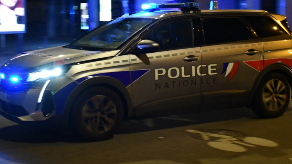 Tirs en pleine rue à Vénissieux : la victime fuit dans une pizzeria