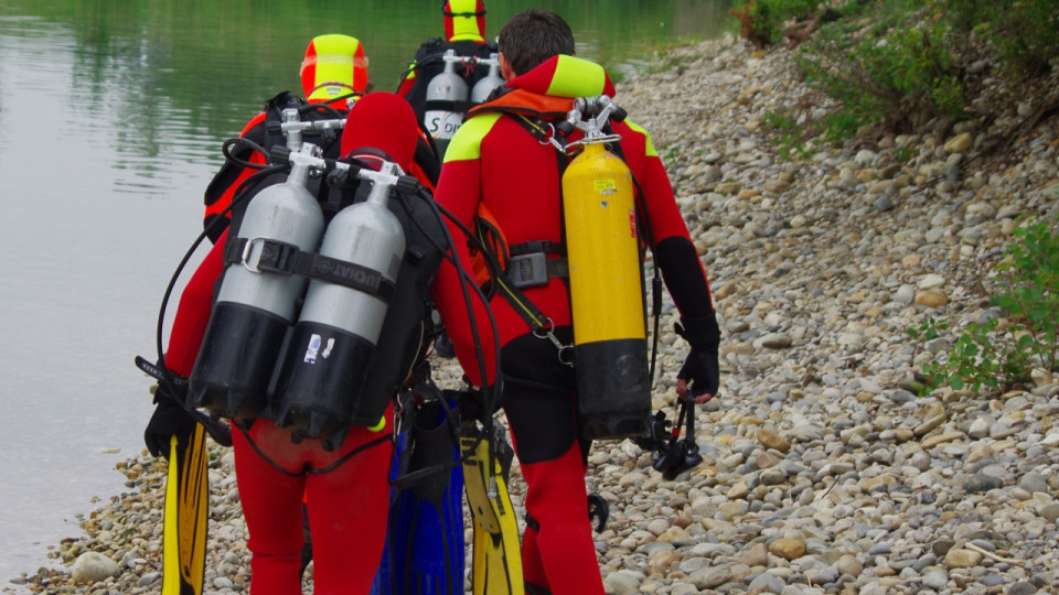 Près de Lyon : un homme de 76 ans retrouvé mort dans un lac, une enquête ouverte