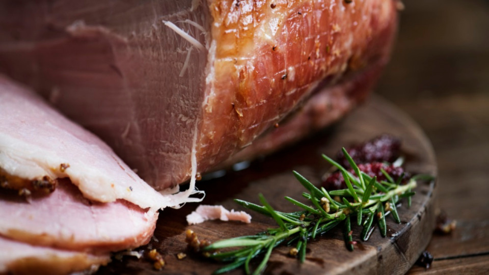 Vague de gastro dans le Beaujolais : la faute à un jambon vendu aux conscrits ?