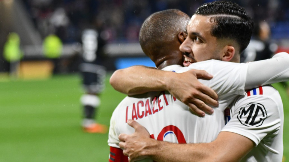 "Avant, nous avions Cherki, Almada et Lacazette" : l'entraineur de l'OL explique les difficultés à marquer