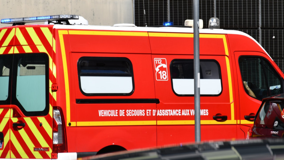 Vénissieux : une jeune femme secourue de justesse après une tentative de défenestration