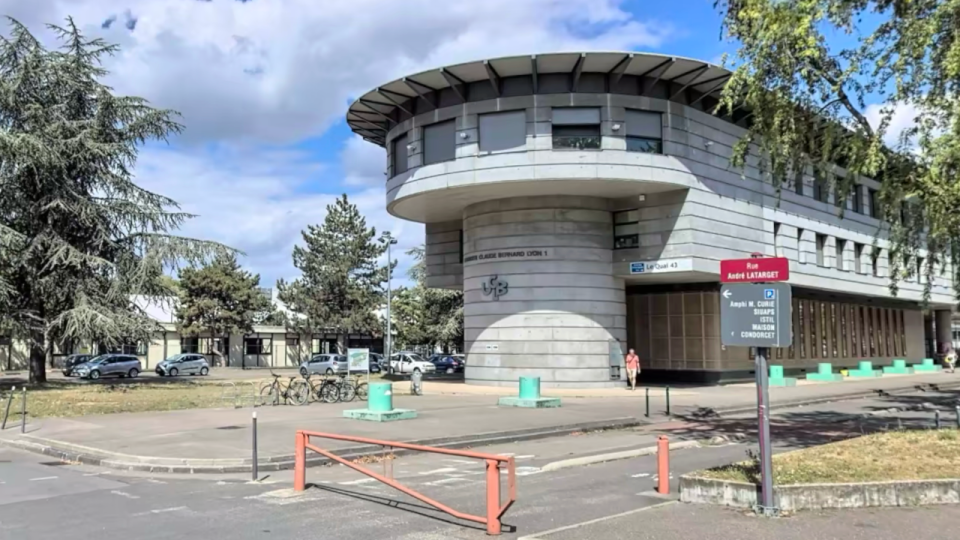 "Beaucoup ont cru à un attentat" : nouvel incident lors des épreuves de médecine à Lyon