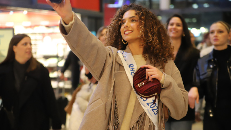 Direction l'aventure Miss France pour Noémie Baiamonte, Miss Rhône-Alpes 2025 (PHOTOS)