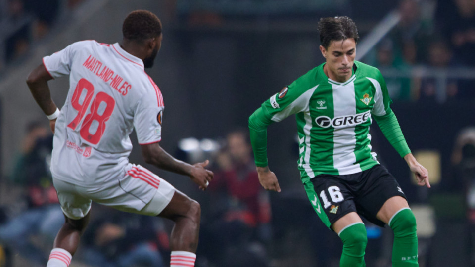 Ligue Europa : l'OL envoie son équipe bis en Espagne, le Betis en profite