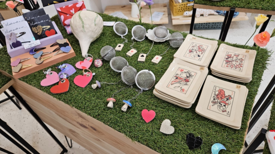 Lyon : cette boutique se lance le défi de réaliser des créations sur le thème d’un célèbre roman