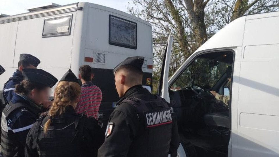 Rave party à Saint-Pierre-de-Chandieu : plus de 1 400 infractions et deux organisateurs en garde à vue