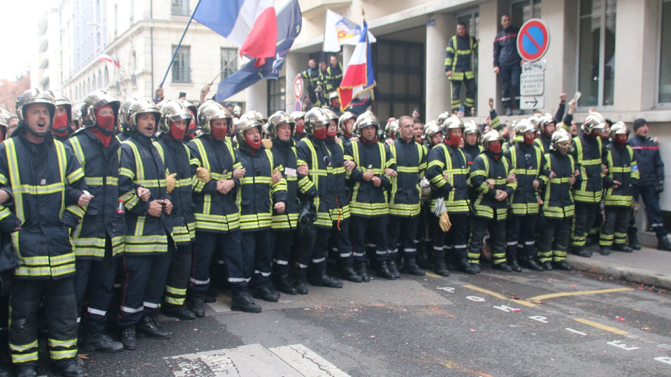 Grève des pompiers : les syndicats pas reçus par la Métropole de Lyon, une manoeuvre avortée en coulisses
