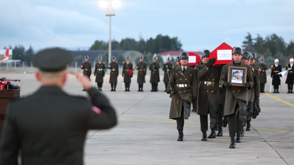 Le chef d'&eacute;tat-major libyen et 2 Fran&ccedil;ais tu&eacute;s dans le crash d'un avion : la maintenance &eacute;tait faite &agrave; Lyon