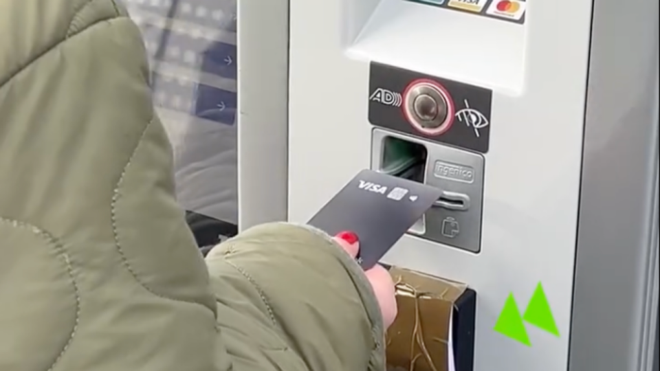 Lyon : si vous voyez ce d&eacute;tail sur une borne TCL, n&rsquo;utilisez surtout pas votre carte bancaire