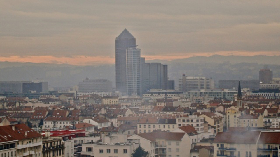 Pollution aux particules fines&nbsp;: la pr&eacute;fecture active des mesures d&rsquo;urgence  dans la m&eacute;tropole de Lyon