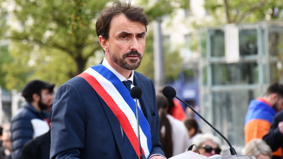"Lyon ne renoncera jamais &agrave; son h&eacute;ritage humaniste" : Gr&eacute;gory Doucet confirme la citoyennet&eacute; d'honneur de Hussam Abu Safiya