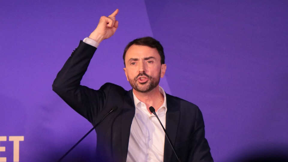 Le jour o&ugrave; il poursuit Lyon People au tribunal, Gr&eacute;gory Doucet salue la victoire de Rue89Lyon face &agrave; Jean-Michel Aulas : "Vive la presse libre et ind&eacute;pendante"