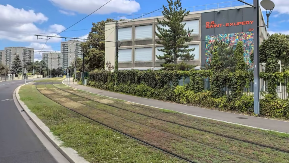Intervention de police &agrave; V&eacute;nissieux : une &eacute;cole confin&eacute;e en urgence apr&egrave;s&nbsp;l'utilisation de gaz&nbsp;lacrymog&egrave;ne