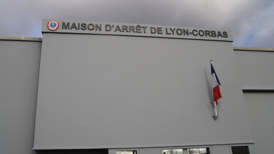 Juges et pr&eacute;f&egrave;te menac&eacute;s : un d&eacute;tenu de Lyon-Corbas condamn&eacute; apr&egrave;s des courriers qui font froid dans le dos