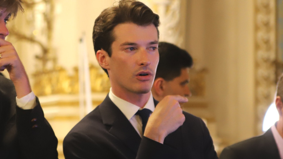 Agression de Th&eacute;o &agrave; Lyon, simple "fait divers" pour Emmanuel Macron : Alexandre Dupalais demande &agrave; Jean-Michel Aulas de se d&eacute;solidariser des propos du chef de l'Etat