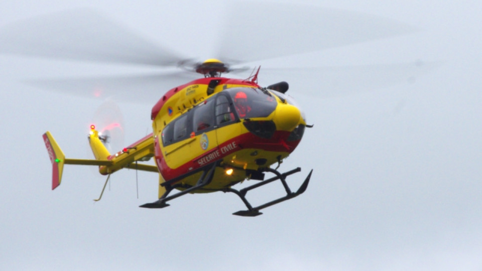 Collision entre camions au nord de Lyon : l&rsquo;A46 totalement coup&eacute;e, un h&eacute;licopt&egrave;re mobilis&eacute;