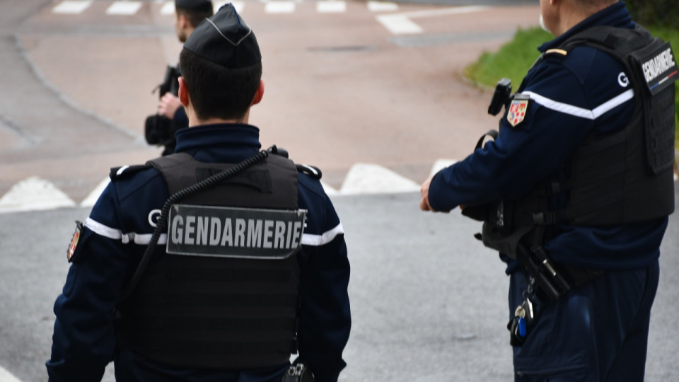 Audi vol&eacute;e, refus d&rsquo;obtemp&eacute;rer et coup de feu : sc&egrave;ne tendue au sud de Lyon
