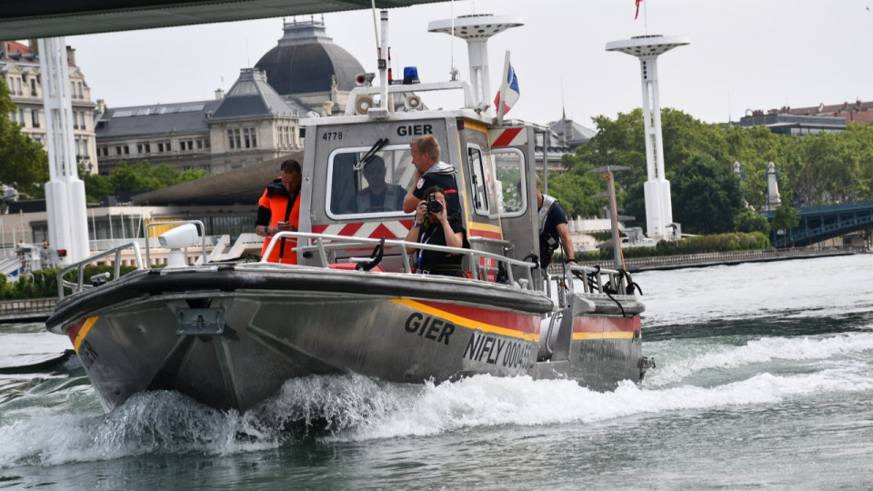 La vir&eacute;e en kayak tourne au drame &agrave; Lyon : un septuag&eacute;naire dans un &eacute;tat critique