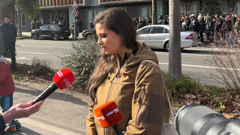 Pas de candidats et de personnalit&eacute;s politiques &agrave; la marche pour Quentin &agrave; Lyon : "Je les laisse avec leur conscience", r&eacute;agit l'organisatrice Aliette Espieux