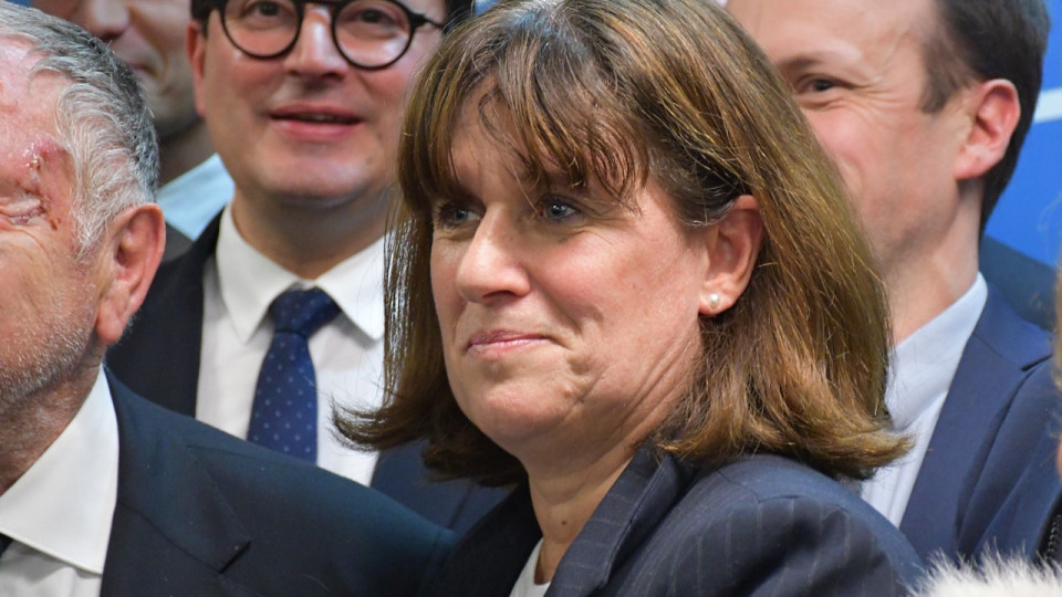 Sondage M&eacute;tropole de Lyon : le premier tour, une formalit&eacute; pour V&eacute;ronique Sarselli ?