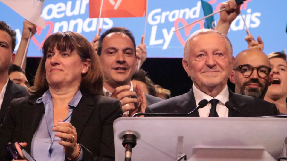 "Lyon n&rsquo;est pas une ville qui doit s&rsquo;excuser d&rsquo;&ecirc;tre ambitieuse" : Jean-Michel Aulas l&acirc;che les coups contre les &eacute;cologistes pour son dernier meeting