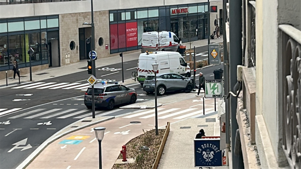 Lyon : victime d&rsquo;un malaise, il finit sa course sur la nouvelle piste cyclable rue Garibaldi