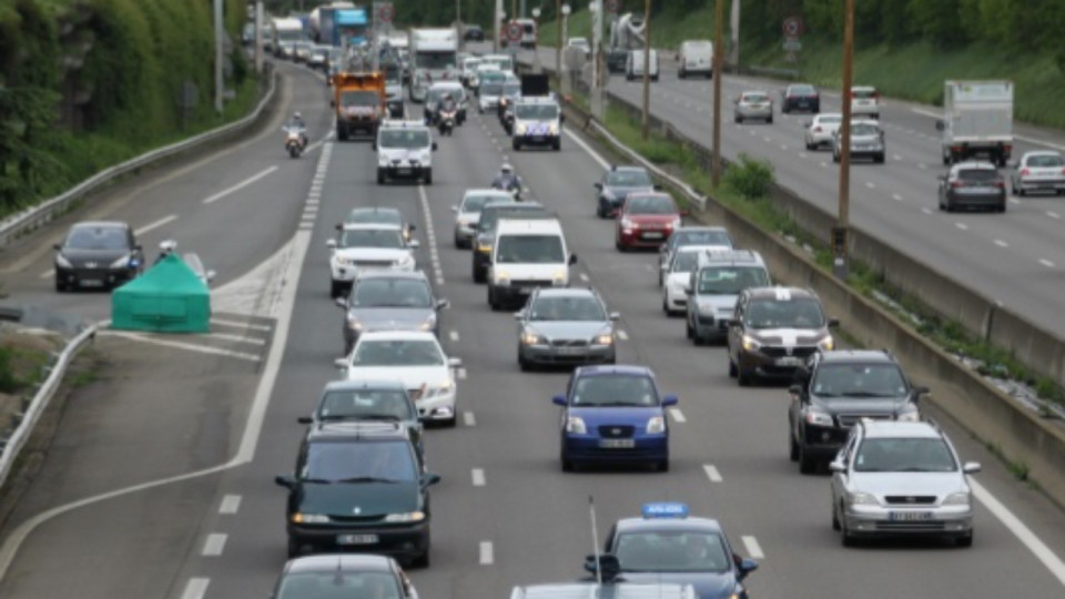 Lyon : col&egrave;re des routiers face &agrave; la flamb&eacute;e des carburants, ce qu'il faut savoir du blocage pr&eacute;vu ce samedi pr&egrave;s de Lyon