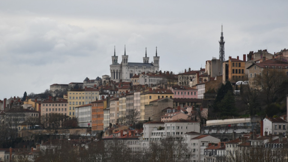 De 27&deg;C &agrave; 10&deg;C : chute spectaculaire des temp&eacute;ratures ce week-end &agrave; Lyon
