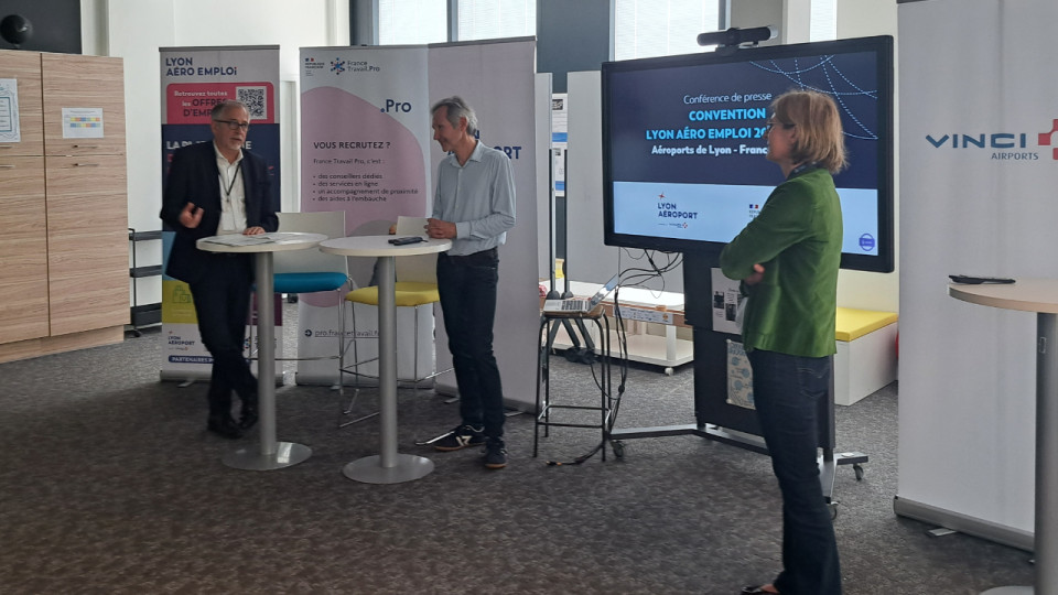 L'a&eacute;roport de Lyon Saint-Exup&eacute;ry mise sur l&rsquo;emploi local avec 1000 recrutements en trois ans