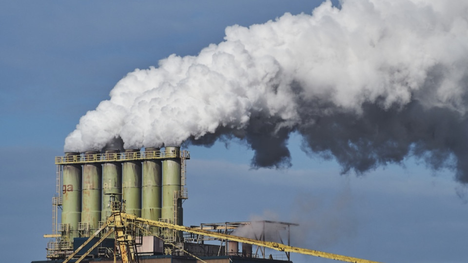 "Aller plus vite et plus loin" : l&rsquo;&Eacute;tat renforce sa lutte contre les PFAS dans la r&eacute;gion lyonnaise
