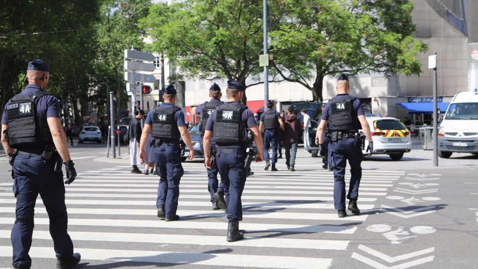 Le nouveau pr&eacute;fet montre les muscles &agrave; Lyon : 93 interpellations, 106 kg de drogue et des armes saisis