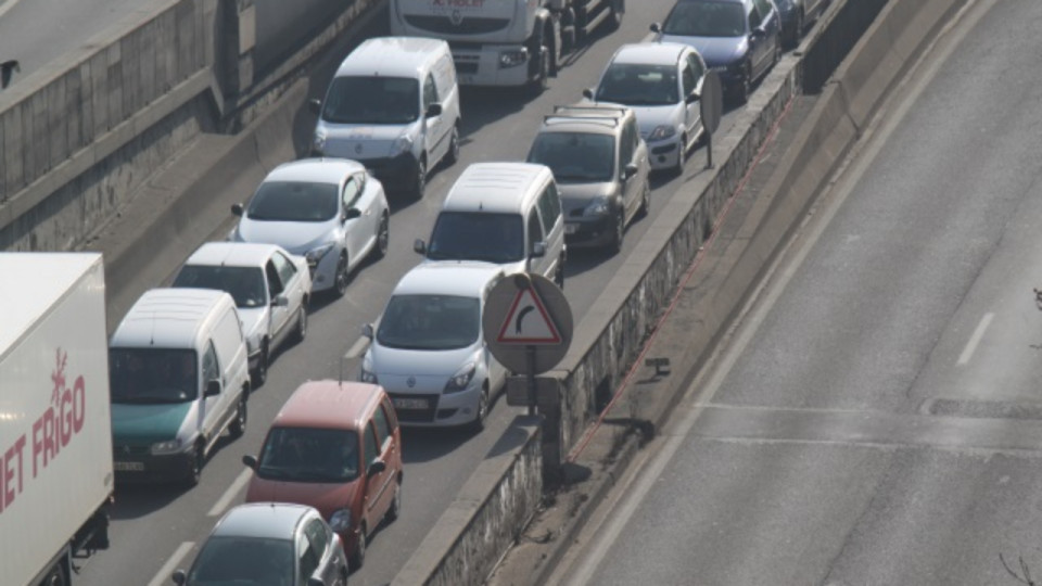 D&eacute;parts en vacances : deux nouvelles journ&eacute;es class&eacute;es rouges en Auvergne-Rh&ocirc;ne-Alpes