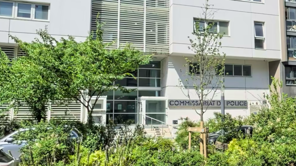 Il frappe et mord des policiers en plein commissariat &agrave; Villeurbanne : trois bless&eacute;s