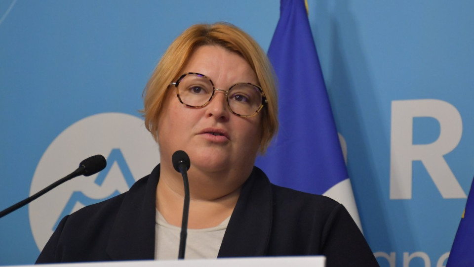 St&eacute;phanie Pernod perd son mandat r&eacute;gional apr&egrave;s son arriv&eacute;e &agrave; la M&eacute;tropole de Lyon comme bras droit de V&eacute;ronique Sarselli
