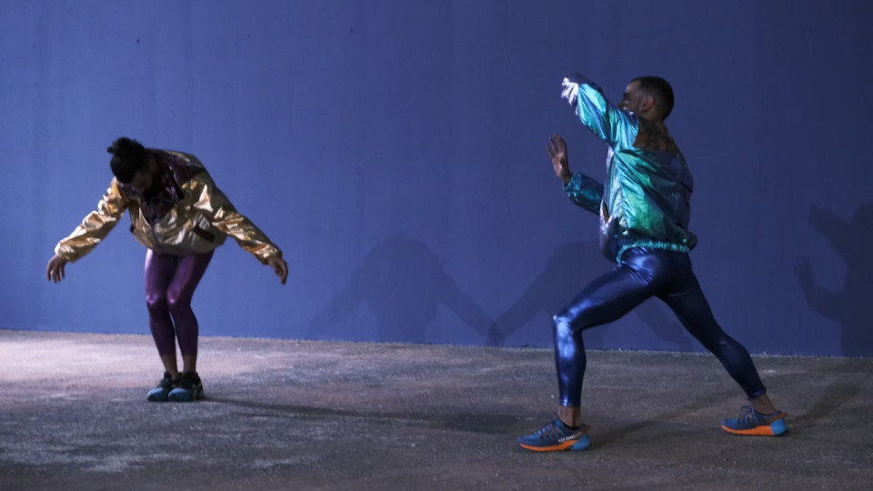 Lyon : leur spectacle de danse tr&egrave;s mal accueilli &agrave; la Duch&egrave;re, deux artistes vis&eacute;s par des tirs de mortiers