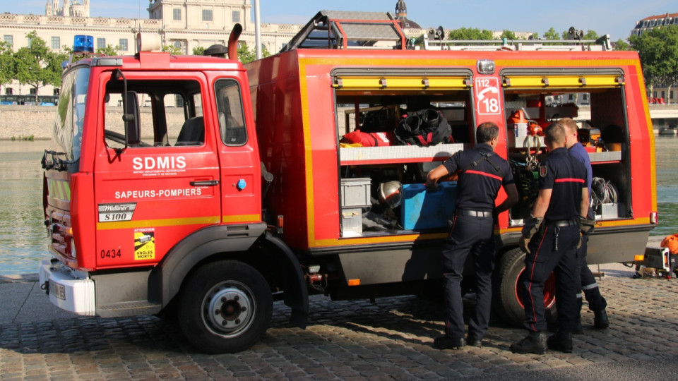 Rh&ocirc;ne : une nouvelle caserne de pompiers cambriol&eacute;e, du mat&eacute;riel de d&eacute;sincarc&eacute;ration vol&eacute;