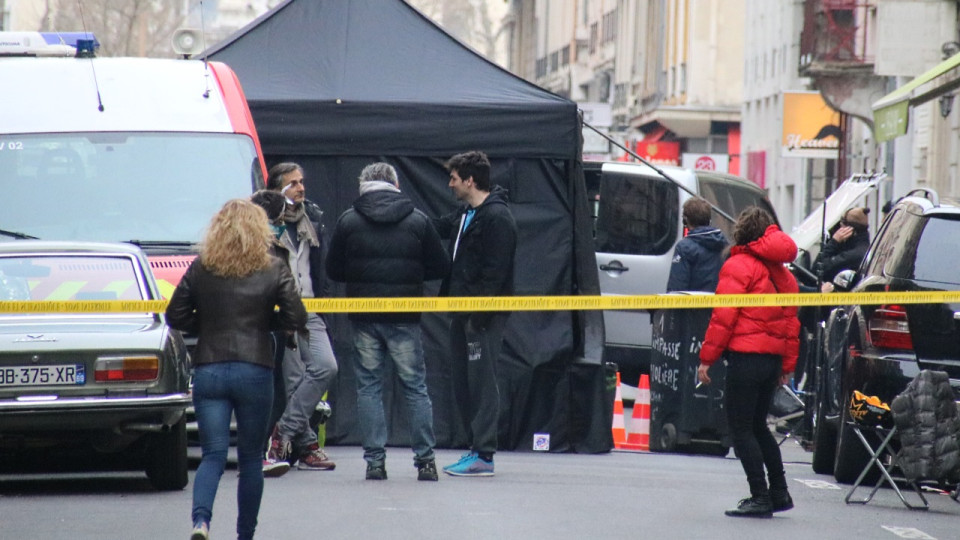Lyon : ivre, il s&rsquo;introduit sur un tournage Netflix et cause 26 000 euros de d&eacute;g&acirc;ts