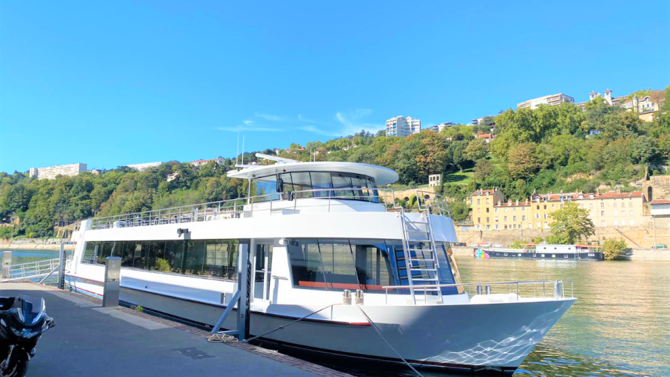 Paul-Maurice Morel, associ&eacute; des Maisons Bocuse, rach&egrave;te Les Bateaux Lyonnais