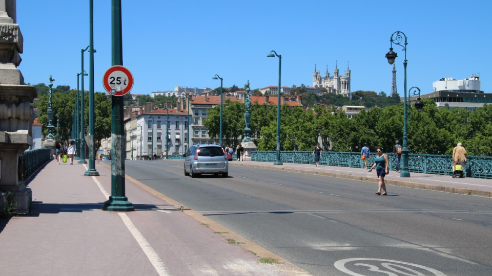 Pont de l&rsquo;Universit&eacute; &agrave; Lyon : le projet de r&eacute;novation qui ne passe pas chez les cyclistes