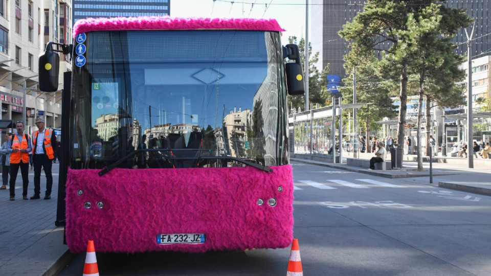 "Et comme &ccedil;a, on a votre attention ?", la nouvelle campagne routi&egrave;re de la M&eacute;tropole de Lyon