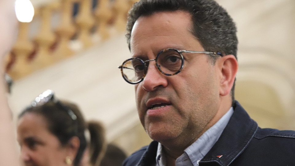 &Agrave; peine &eacute;lu s&eacute;nateur du Rh&ocirc;ne, les &eacute;cologistes ferment la porte &agrave; Gabriel Amard au S&eacute;nat
